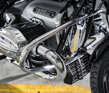 CHỐNG ĐỔ KHUNG WUNDERLICH CHROME BMW R18